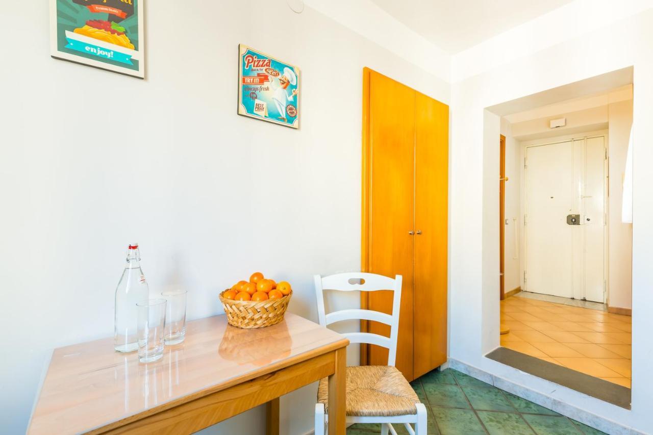 Terrazza San Paolo By Napoliapartments Bagian luar foto